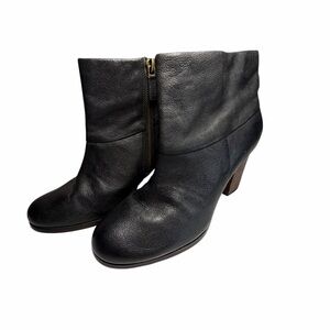 Cole Haan Nike Air  Black Leather Ankle Booties Sz 6B